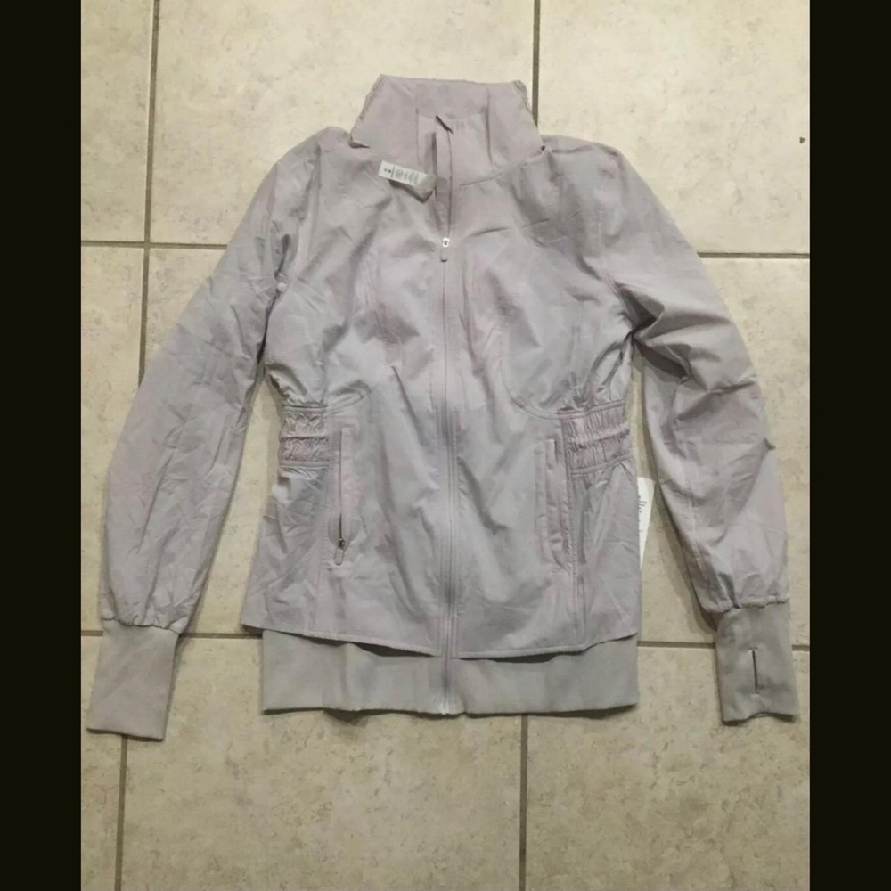 Lulu lemon Sight seen jacket Chrome size 8